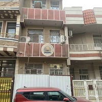 🏠 دار للبيع في قلب الأعظمية - فرصة استثمارية وسكنية مميزة 🏠 ​تعلن شركة...