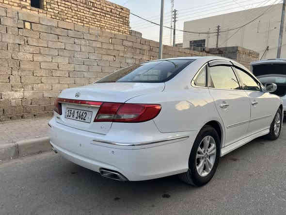 سلام عليكم سياره أزيره موديل 2011  رقمه بصره سياره  خليجي جديده بيه ضرر بس جاملغ امامي  مبدل باقي كفاله سونار موجود رقم  صاحب سياره 

‭0783 090 6849‬
