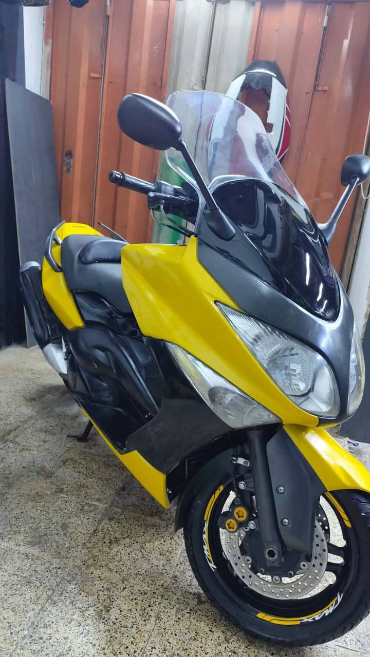 سلام عليكم تي ماكس للبيع كفاله عامه مكان لغدير سعر 35 وبيه مجال بصيط ليشتري يخابره ***********
