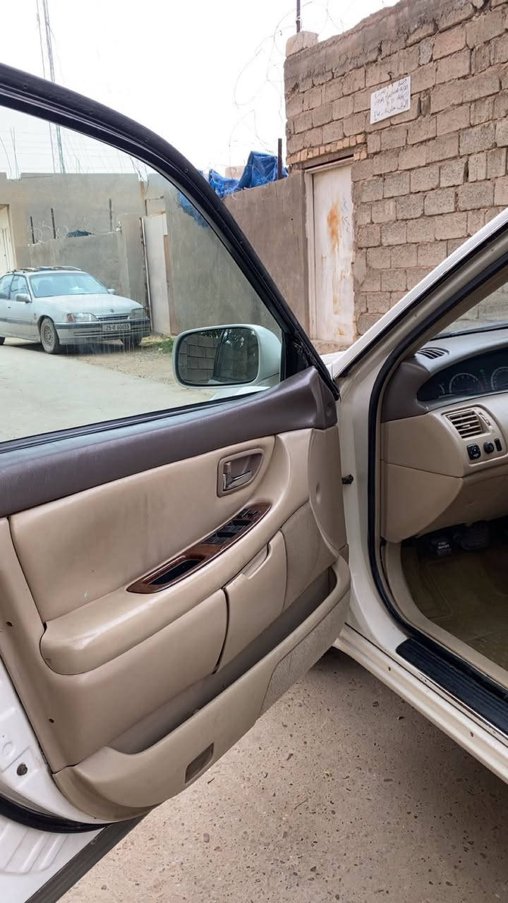 افلون 2001 خليجي
رقم بغداد خصوصي 

لون ابيض 
گير ومحرك شرط
كهربائيات السيارة كلها شغالة
داخل السيارة جديد
من كشانة وبطاين بوب ودشبول

ضرر السيارة - ثلاث قطع 

سونارها موجود بيها.

السعر - 100$ وبيها مجال .

عنوان السيارة - صلاح الدين - قضاء الضلوعيه
للأستفسار - ‭***********
