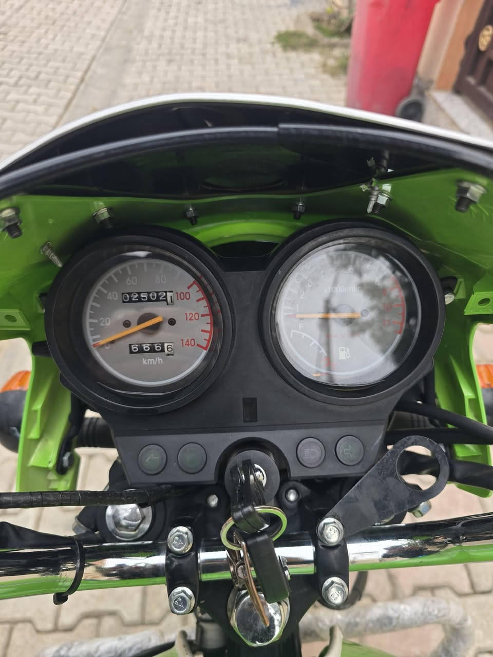 دايوان A26
موديل 2023
دراجه مكفوله كفاله عامه
مرقمه انكليزي تحويل ثاني يوم
هزه جديده +ملصق لهزه
سعر خاص 
مكاني بعقوبه 
شراي يتصل 
***********
