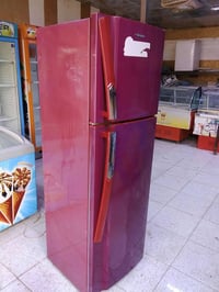 ثلاجة • ١٩٠ لتر • بيها مجال