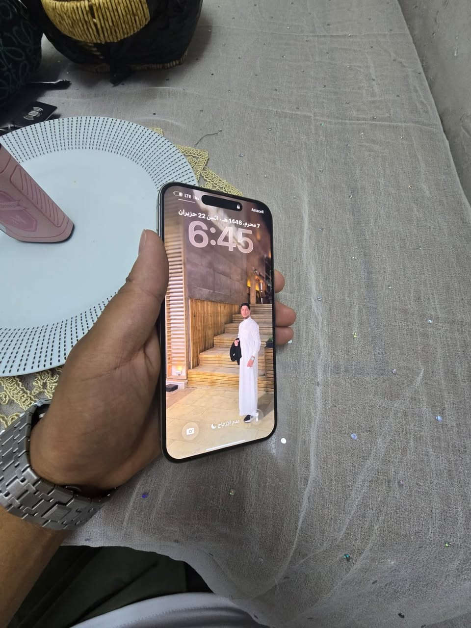 سلام عليكم
ايفون 15 برو ماكس 
ماستر شرق اوسط 
بطاريه 85
سعر مليون و100 وبي مجال 
عنوني بغداد شعب حي تجار 
الاتصال ***********
