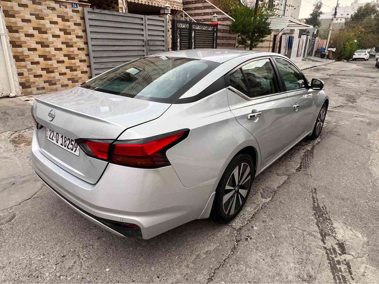 نيسان ئةلتيما 
موديل 2023
58 مايل رويشتووه
مواسةفات S
گير - مةكينه - تةحويل - غرامه - بةشةرت
بوياغ - دوو پارچه كلير - بى ليدران 
سةنةوى نوييه - 2030
رةقةم شانسى دانراوه
سونةر دانراوه
رادار - بةردى گزوز - ئيرباگ - تةزره - بةشةرت 
شوين - هةولير 
*********** وةتس ئةپ
153$ 
مةجالى تيدايه

نيسان التما 
موديل 2023
58 مايل ماشي
مواصفات S
محرك - گير - شرط
تحويل - غرامه - نفس يوم
سنوية جديد - 2030
صبغ - قطعتين كلير امريكي - بدون حادث 
صور سونار موجود
رقم شانصي موجود
رادار - حجر - ارباگ - حالوب - شرط فحص
مكان سيارة - اربيل 
*********** وتس اب
153$ أربيل, العراق
