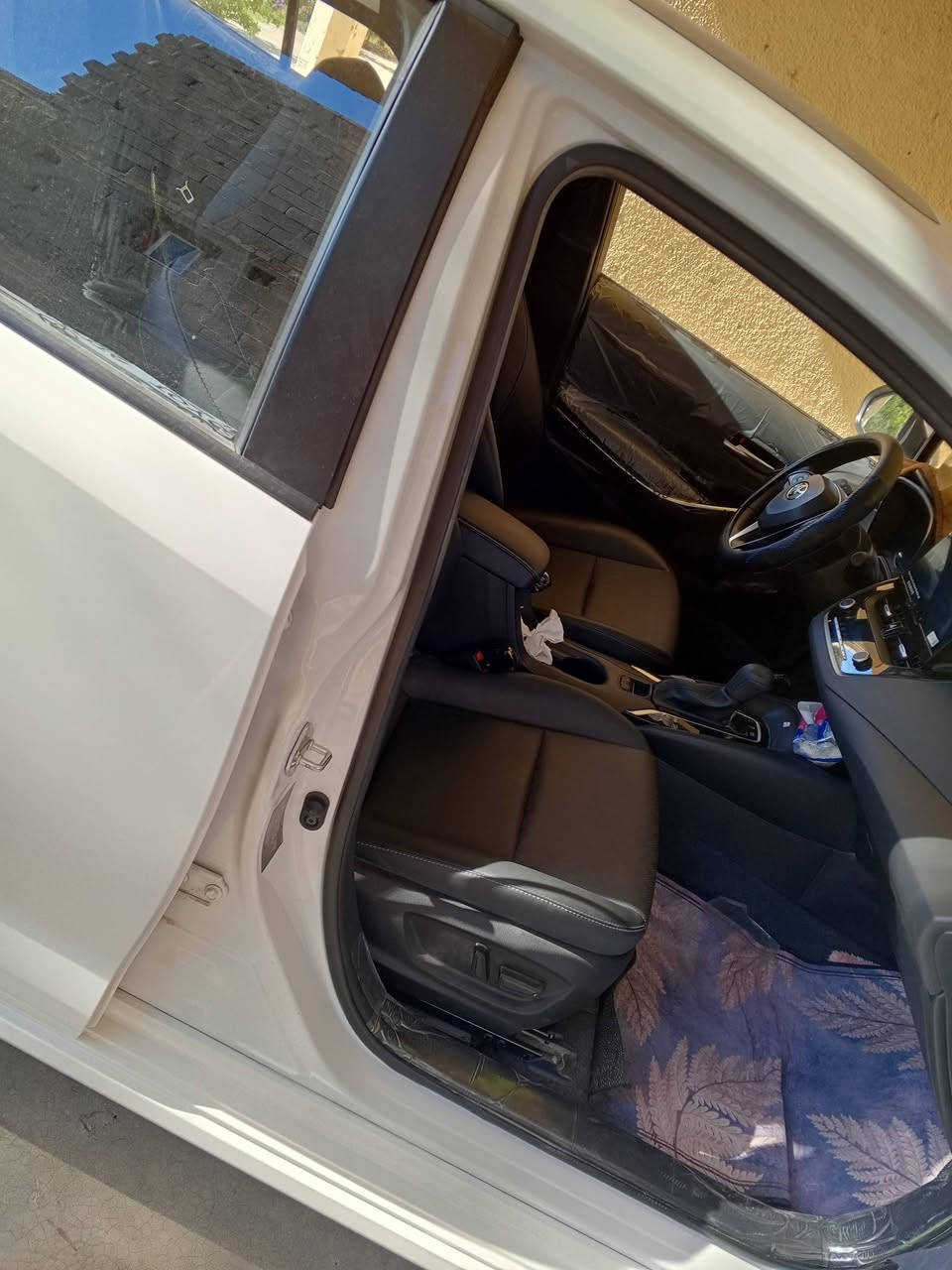 كورلا شكل الخليجي  فول
2025
 ماشية10000كم
اعلى مواصفات بالسوق

كراسي كهرباء الاماميه 
كشن جلد بلاد

سبايدر جنطه 
حساس امامي وحساس خلفي
* بصمة تشغيل
* بصمة ابواب
* فتحة سقف
* داخل جلد اصلي اسود
* رادار امامي
* كروس سرعة
* تحديد مسار
* تحكم مقود
* مري كهرباء
* تبريد قطعتين
* شاشة + كاميرا
* اوتو هولد
* هاندبريك بصمة
* دشبول الكتروني
* ايرباك عدد 10
* لايت زينون
* لايت عدسة
* ويل كب
وباقي المواصفات المعروفة
السعر 160
ترهم مراوس حسب القناعة النترا أو سيراتو

***********
