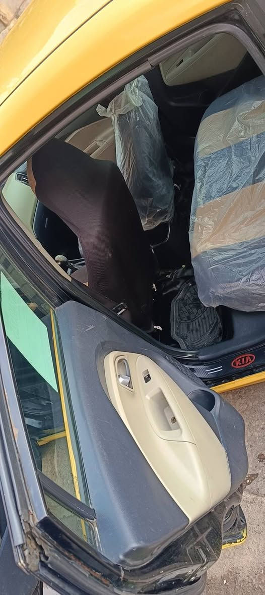 كيه ريو موديل 13 وارد امريكي رقم نينوى شرط وكاله تحويل ضررها جاملغ خلفي ونص باب  بيها تلقيطات مال تكسي بدون دواخل  سياره كود 1 كير مكينه شرط تبريد تدفئه شغال  هيئه وغرامات 150الف السعر 76 بيها مجال
مكاني موصل حي السماح 
***********
