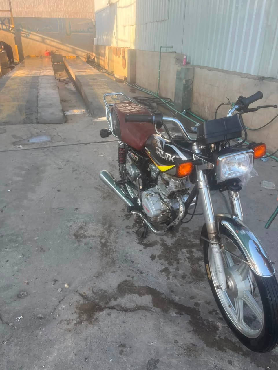 سلام عليكم دراجه للبيع موديل 24 تعمير جديد سعرها 550 وبيها مجال بصيط رقمي ***********
