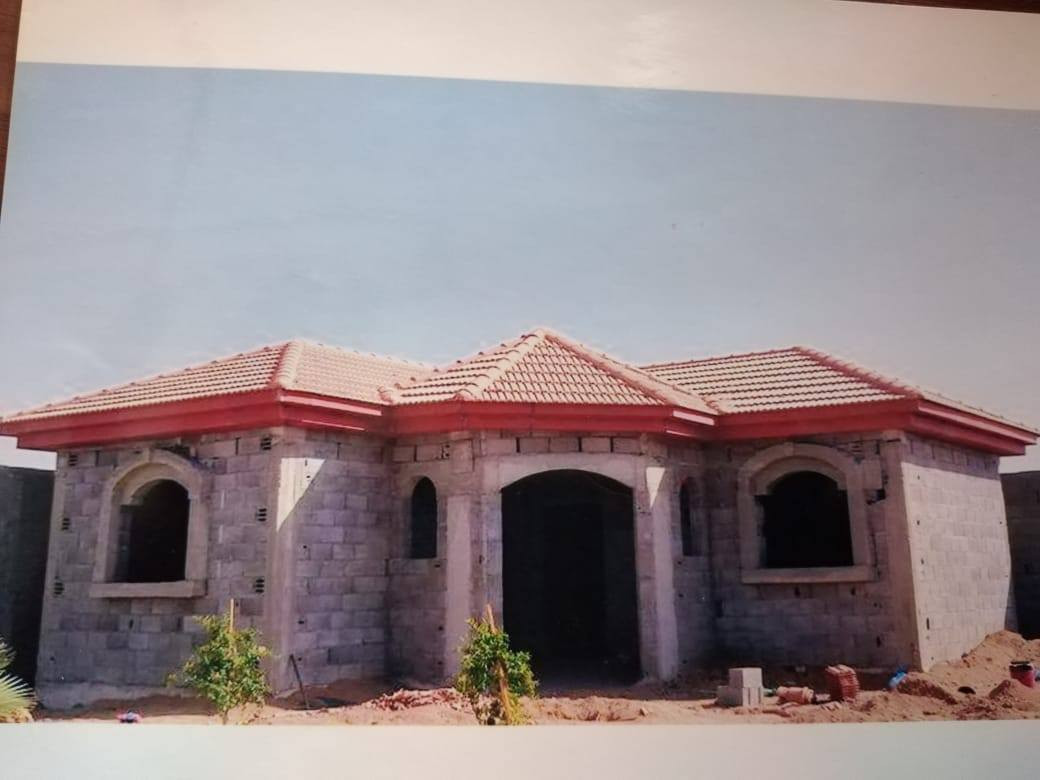 سلام عليكم أخوكم حداد متنقل وشغلي هندسي ودرجه اولى بيبان شبابيك سقائف كسبان وقرميد وسندويج وكفت لعمال اتصل وتدلل ***********
