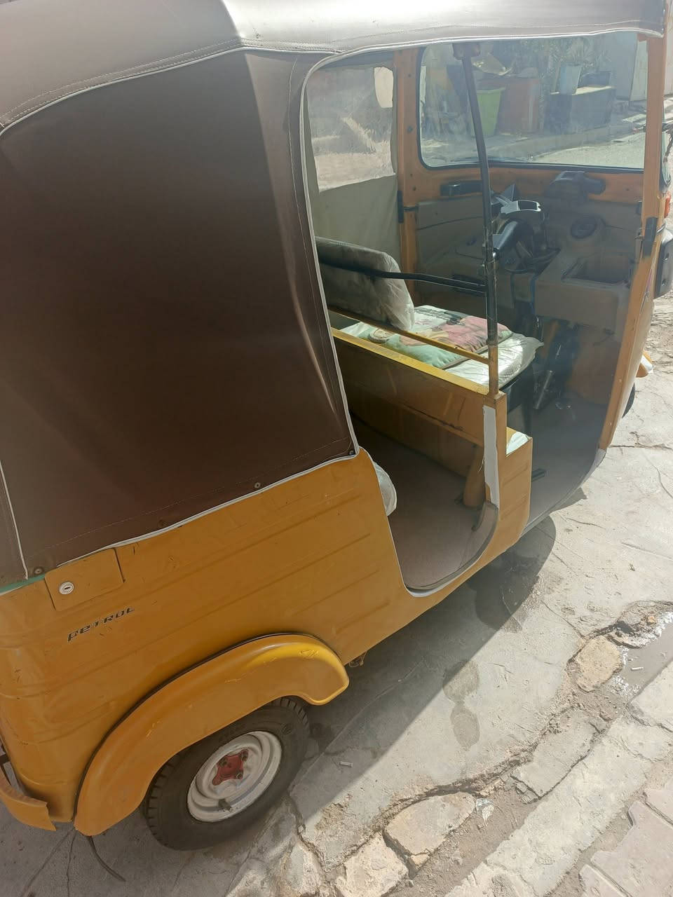 السلام عليكم  موديل19شهر12محسوبه ع20سنويه تكتك نضيفه ربع ماذب عليه محرك لا تنقيص لا تبخير نضيفه معنه كلمه بيه معجون بلغود فقط مال واحد يعيش بيه كبل الشارع سعر5600وبيها مجال حك جيه رقم ***********
