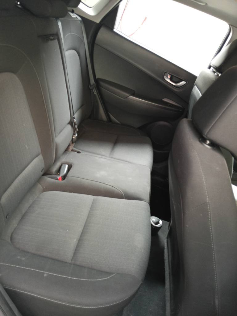 للبيع فقط  هونداي  كونا 
موديل 2023 اللون رصاصي غير محدد 
فول  مواصفات وارد امريكي  تصليح 
جاملغ وقليل من البنيد بغض النظر عن لبلاستك 
 مرقمة بغداد انكليزي باسمي سيارة جاهزة وجديدة 
السعر 160 وبيه مجال بسيط
المكان حي الجهاد ***********
رقم صاحب السيارة  انا مكلف بالنشر بغداد, العراق
