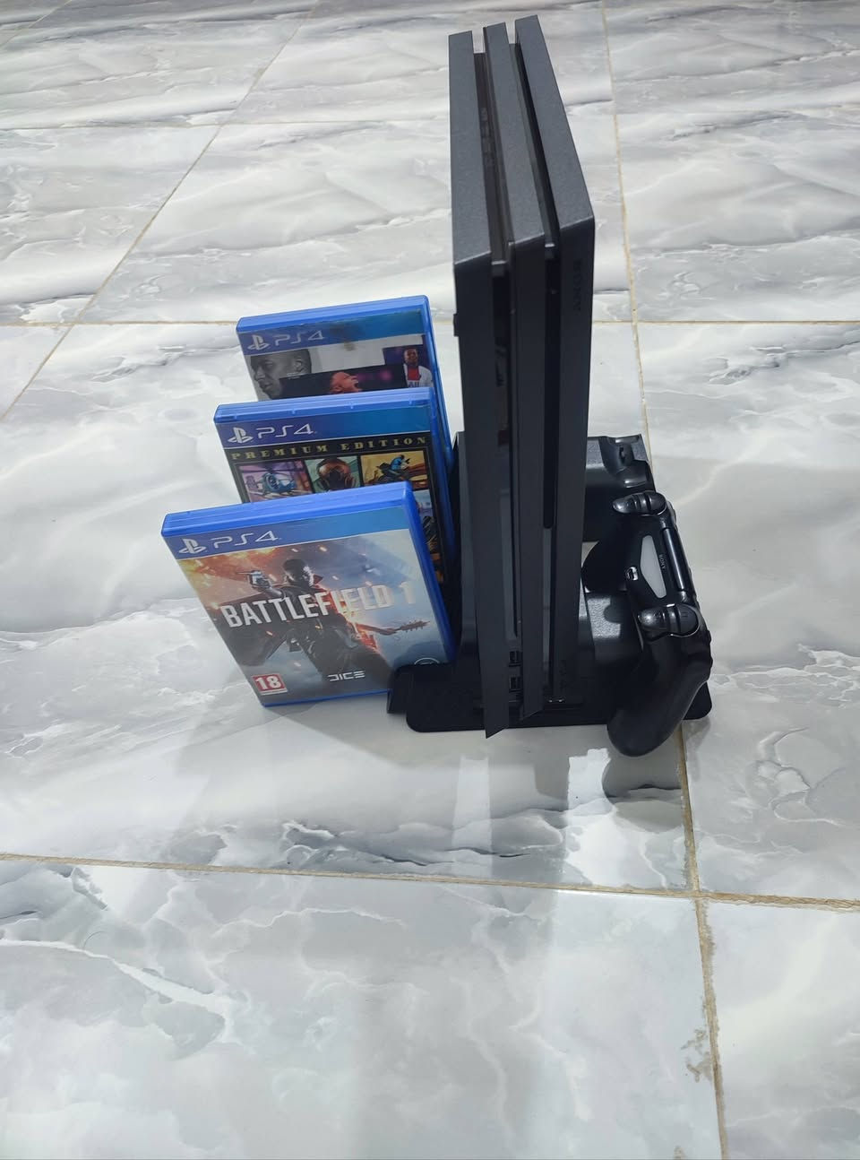 سلام عليكم بلي 4 برو اونلاين واحد تيرا نضيف كلش وياه اقراص 3 واضحات وباقي الملحقات سعر 275 ..


**إذا كنت صاحب هذا الإعلان وتريد حذفه لأي سبب، رجاءا أرسل رسالة إلى الدعم الفني**