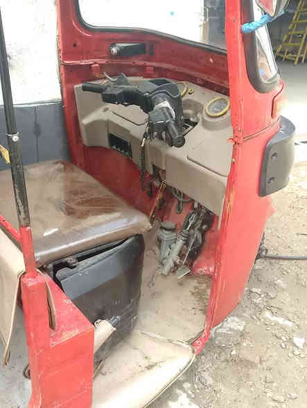 تكتك موديل 17مرقم بسمي نضيفه مصبوغه عنوان بغدادالزعفرانيه الاتصال ***********لسعر3800
