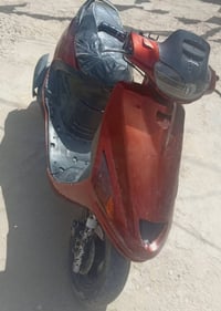 دراجه فراشه للبيع هندر وسلف السعر 200 وبيهه مجال  07823140884