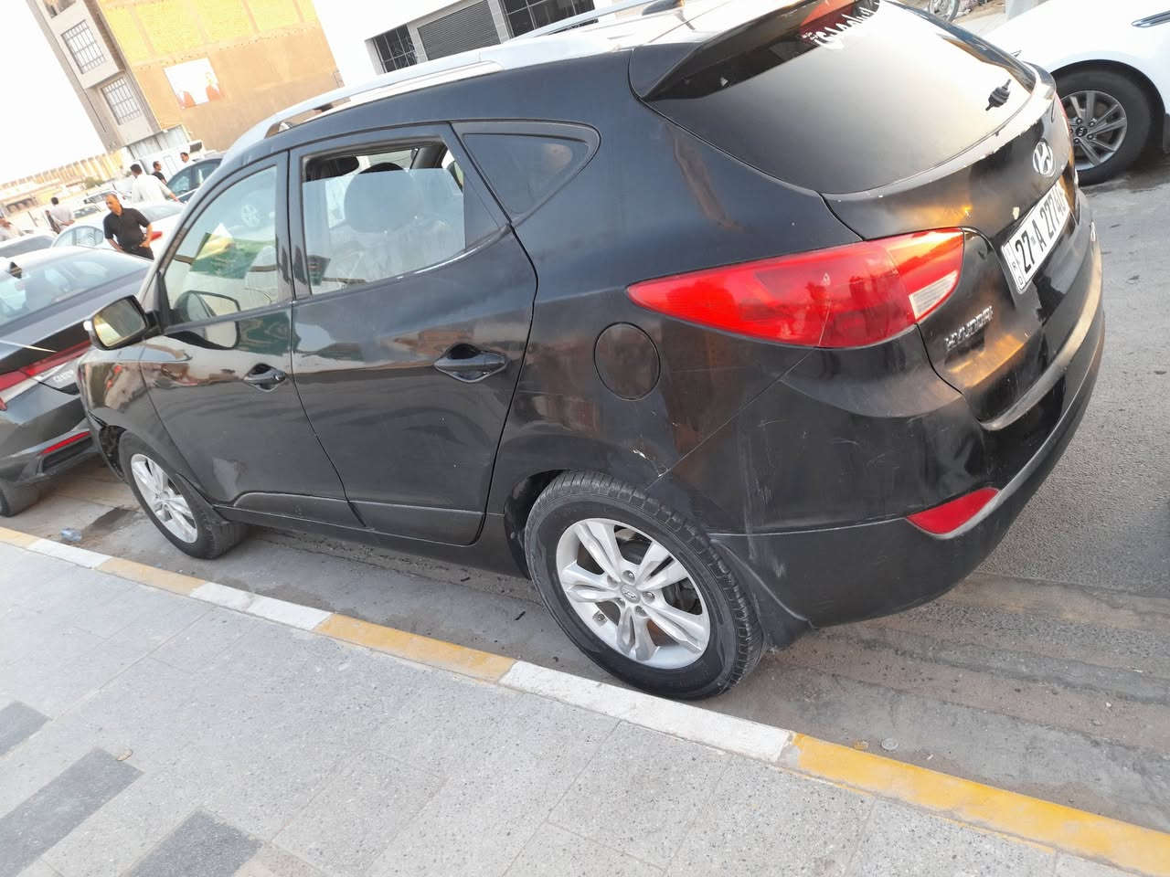 سلام عليكم توسان موديل 12 أمريكي حداديه وتخم تاير تبريد مكينه  2400دوش كير خمسه السعر110وبيهه مجال الاستفسار الرقم. المكان الناصريه ***********
