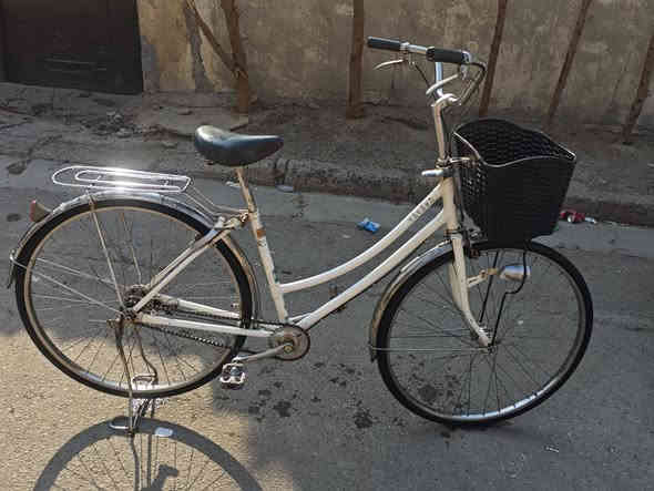 سلام عليكم بايسكل برجستون حجم 27 مال حاوية
مابي ولا نقص 
سعر 95 بي مجال 
للتواصل ***********
مكاني البياع الرسالة الثانية
