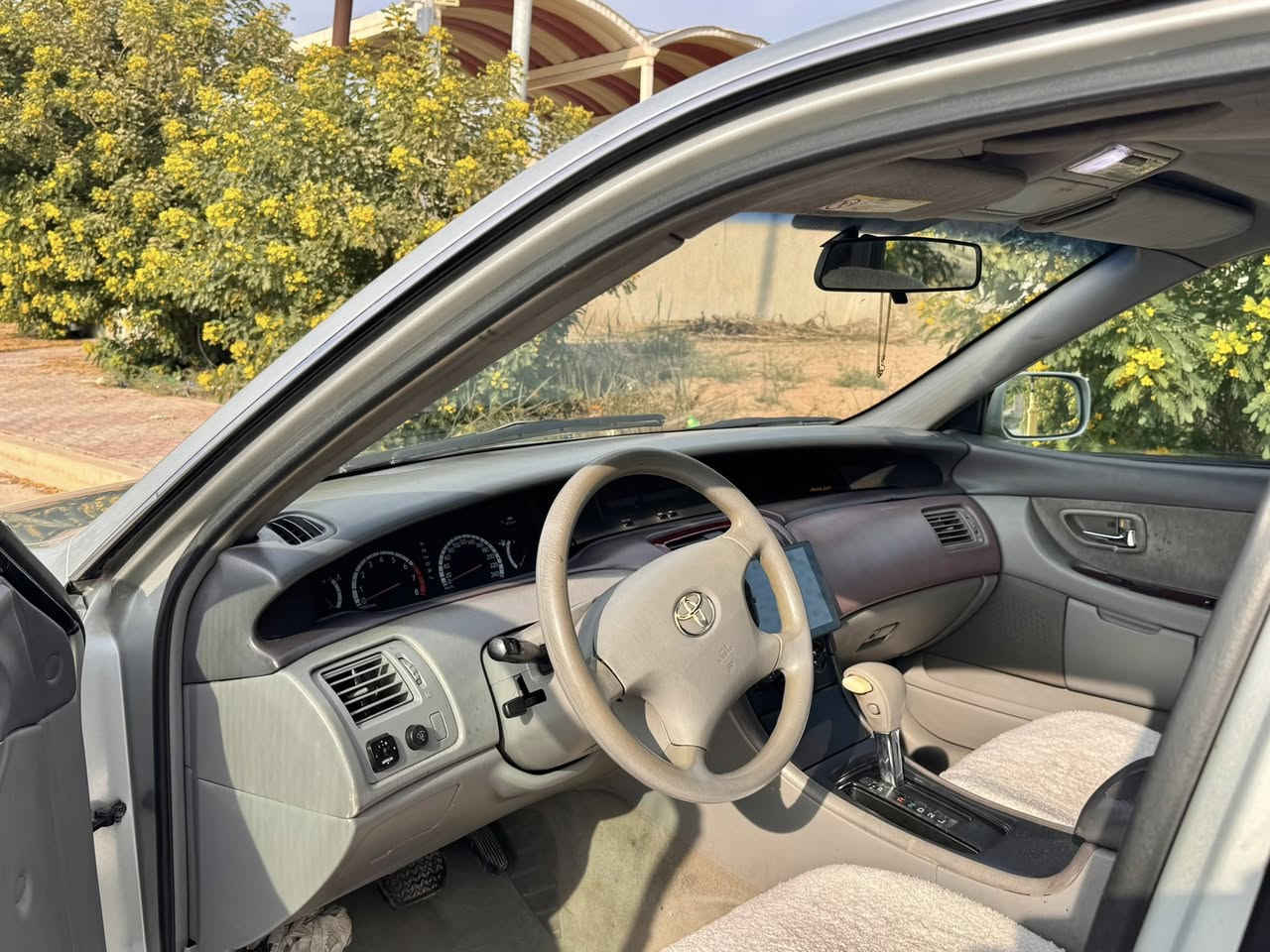 السلام عليكم
للبيع افلون 2001 خليجي مكفوله كفاله عامه من كل شي 
مكفوله من الدعاميه للدعاميه قطره صبغ ما بيه 
محرك كير مكفولات خير من الله 
صدر امامي خلفي جديد تخم تايرات جديد
كهربائيات كلهة شغاله منضومه لايتات سكن زنون اصلي 
تبريد ثلج تدفئه شغاله 
شاشه وكامره خلفيه 
السياره خير من الله بلاديه 
رقم اربيل  دولي  
وبسمي تحويل مباشر 
العنوان صلاح الدين /الضلوعية
السعر ١١٠ وبيه مجال 
***********
