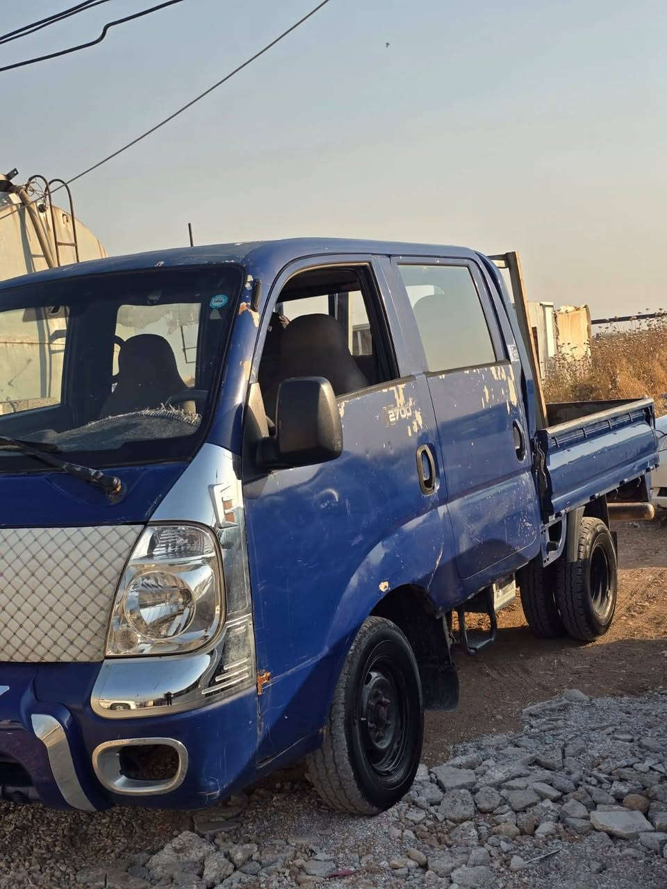 کیا دەبڵ قەمەرە   2700
مۆدیل 2010
سبوغ عامە لێدرانی هەیە لەپێشەوە و پیشەوەی سەقفی لەگەڵ کەمەک لە تەنیشتەکانی مەعجونە
گێڕ و مەکینە و بڕانەوە و بەناوکردن و غڕامە و شانسی بەشەرتە
هەزەی هەتا 1\7  ە
ژمارە باریکە و سەنەوی نوێیە هەتا 2030
*********** أربيل, العراق
