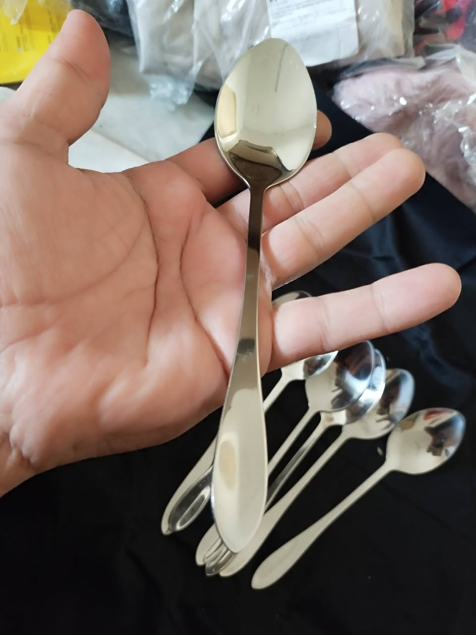 ملاعق الطعام عددهن 7قطع الوزن الثقيل على اول تم 2500


**إذا كنت صاحب هذا الإعلان وتريد حذفه لأي سبب، رجاءا أرسل رسالة إلى الدعم الفني**