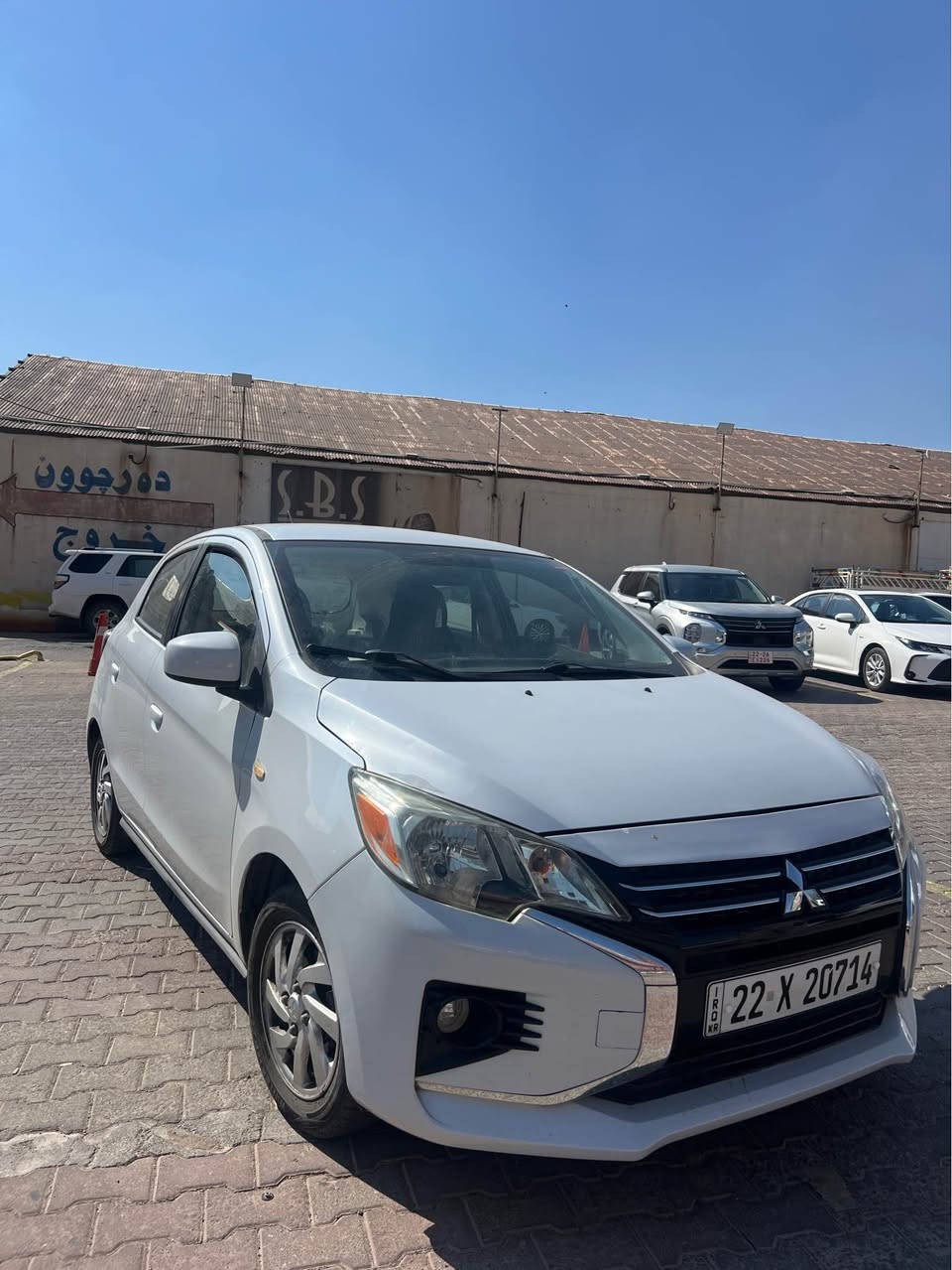 MITSUBISHI MIRAGE Hatchback 2023
  سعر بلاش 93$🔥🔥🔥
رەنگ: سمۆکی
مواسەفات: سوکان ڤۆلیوم و تبرید لەمس و تحدید سرعه شاشە گەورە و کامیرە و کارپلەی
موديل :2023
مەکینە :  1.2 لیتر  3 سلندر
وارد : امريكي : 69000 KM
پارچە : ١ پارچە و نیو هەیە لای سەکن چاملخ و نیو دەرگا ئەمن بە ٢ پارچە دەیدەم
بۆ زانیاری زیاتر پەیوەندی بکەن بەو ژمارەیە: *********** أربيل, العراق
