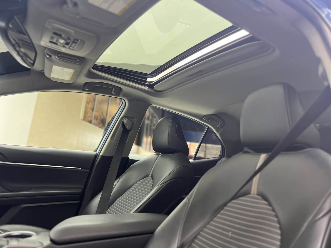 Toyota Camry 2023
تويوتا كامري 2023
مواصفات +SE

مكينة ٤سلندر حجم ٢.٥لتر تنفس طبيعي
ماشية 52,000 ميل و بحالة ممتازة 

السيارة كلين تايتل بدون دواخل و ابدون ايرباكات
السيارة كلش حلوة و نظيفة 

السيارة رقم دهوك الدولي سنوية جديدة
مكفولة من كير و محرك و كهربائيات

و ب سعر(232$) ورقة و بيها مجال

مكان السيارة

دهوك -معرض ارشف R-Shev
رقم51 من معارض التيرمينال 

***********
*********** دهوك, العراق
