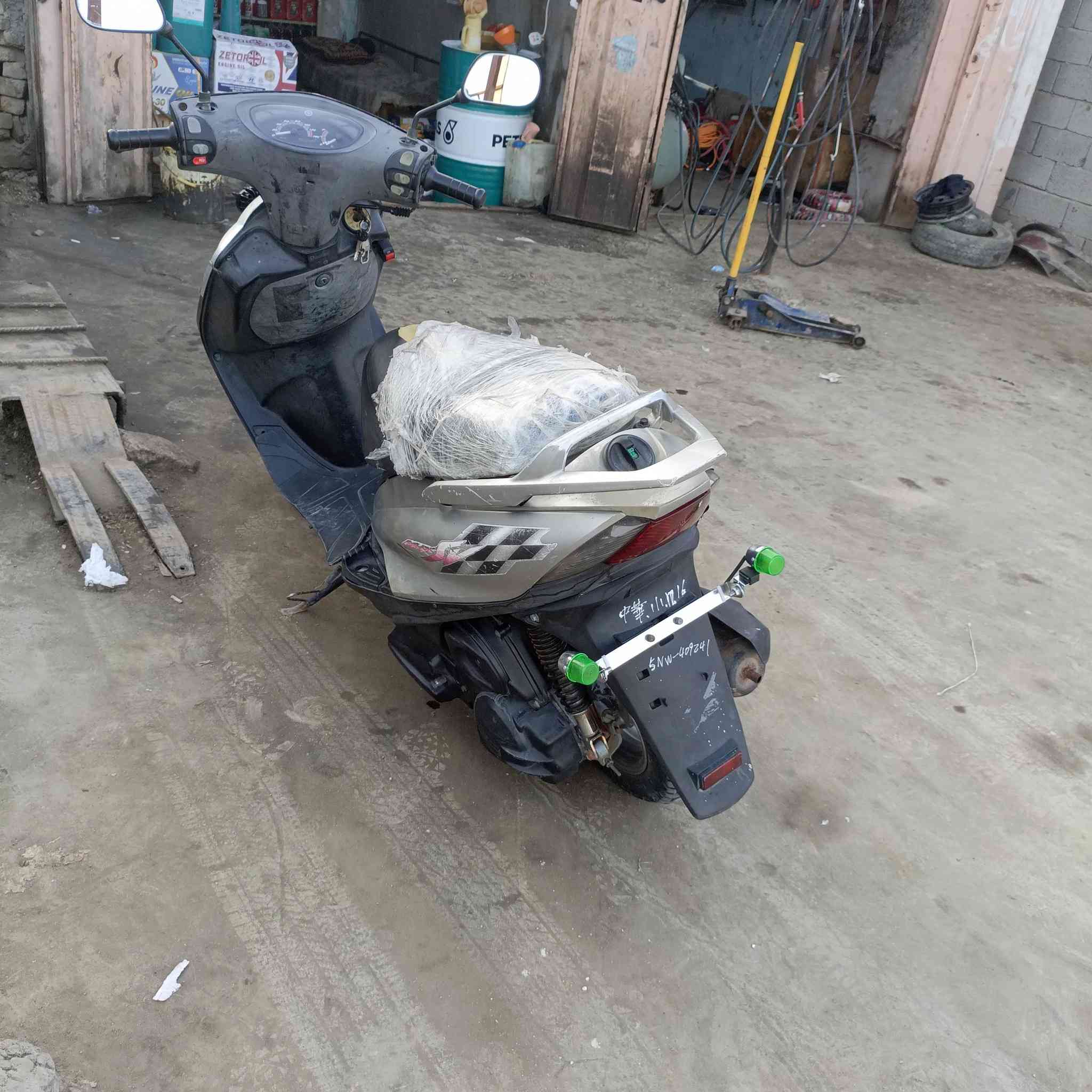 السلام عليكم دراجه ياماها ياباني مكفوله كفاله كلها شغاله ترايك شرط 140 بس بيها اول ماشغل صبح بيه خيط بدون تنقيص سعر 500 مكاني رفاعي ***********
