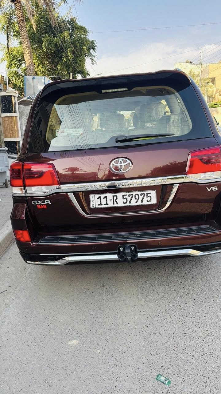 السلام عليكم 
لاندكروز  2016 👍🏻 
اللون كرزي #مميز 
#مكفوله كفالة عامه من صبغ او ضربه 
عداد المشي 120 الف 
سيارة جاهزة من كلشي اي نقص مبيها 
#السعر44000  $ 
 4 شدات و40 ورقه 
بيها مجال شي بسيط 
مكان السياره فلوجة 
تفاصيل على الارقام هنا 
*********** 
***********
