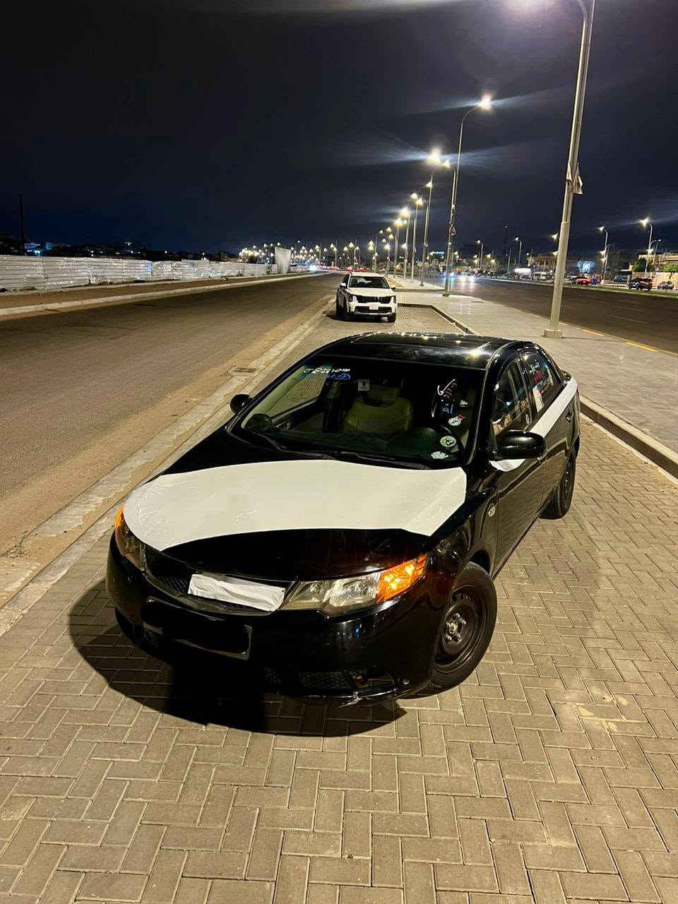 سيراتو موديل 13فول مواصفات فتحه
سستم دمامات
تبريد 🥶ثلج جاهز من كلشي حداديه كارتون
مكينه وكير كارتون دواخل جلد 
بيجيات شاشه منضومت زنون
بيع او مراوس كصته جنطه الحيم باجات
ابلاد السعر 45وبيه مجال الطيبين مكان السياره بصره ***********
