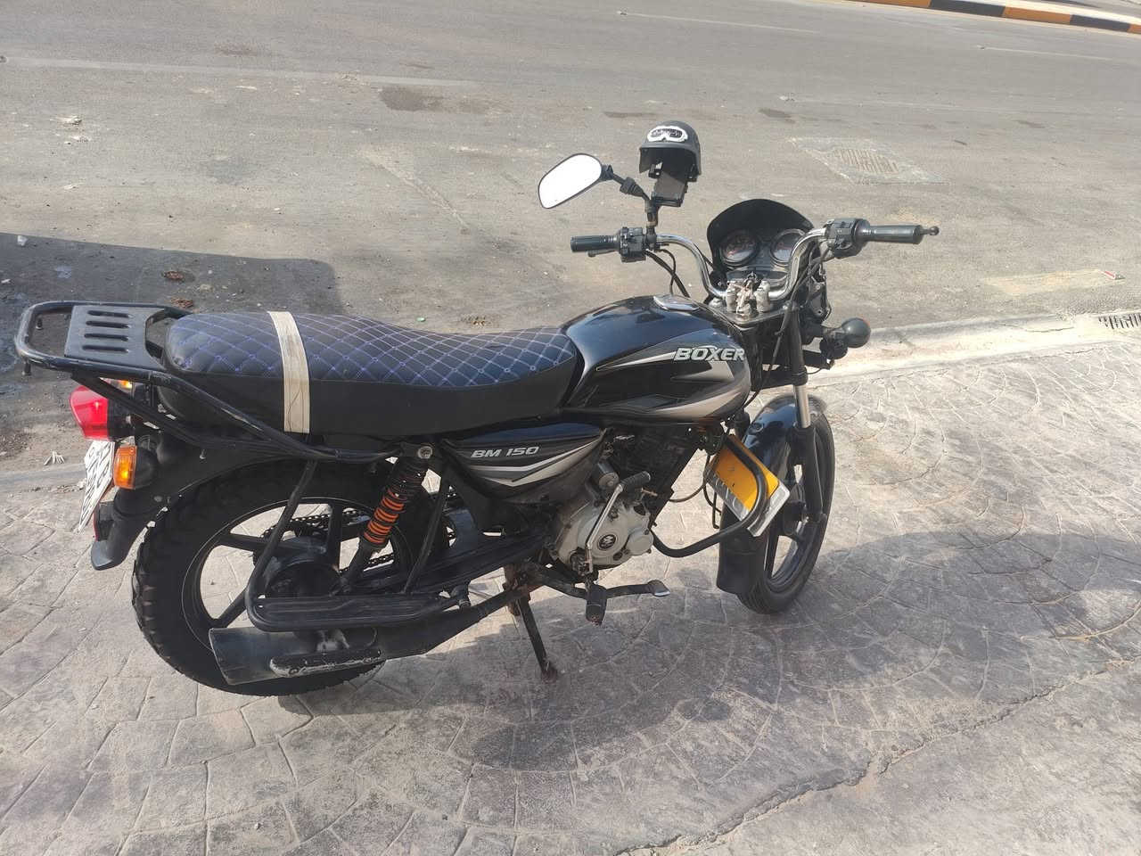 السلام عليكم بوكسر كلاسك موديل 2021 مرقم وسنويه بسمي المكان شطرة السعر1250 رقم ***********
