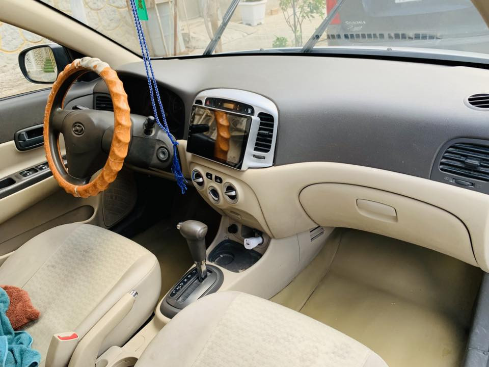 . اكسنت. ٢٠١١ خليجي محرك ١٦٠٠
كير محرك تبريد 
حدادية زينة 
بيها٣قطع 

 رقم نجف انكليزي سنوية جديدة 
يشهد الله سيارة نضيف ونشطة وناعمة 
ما بيها برغي نقص
 مكاني نجف 

   ماارد ع الرسائل***********
