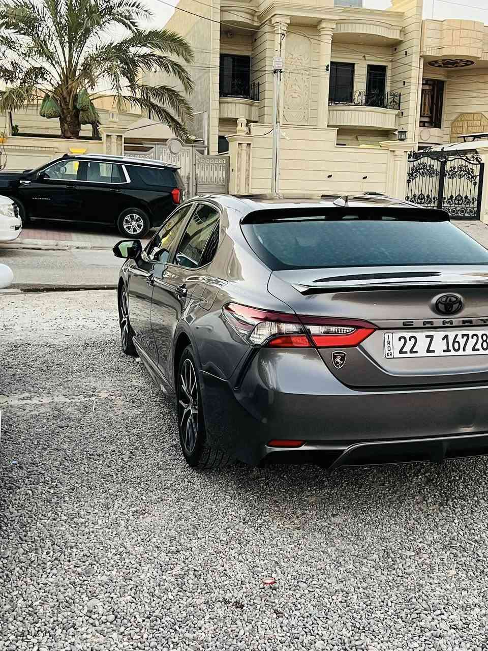 السلام عليكم كامري موديل 2024 ماشيه 23الف سياره جبته ماشيه 16الف من امريكا تايرات مال شركه ضرر فقط كصه البنيد وقطعتين كلير من امريكا سياره مقفوله من كلشي واستيراد خاص عله ايدي واني مرقمهة بسمي فحص هزه سنويه كلشي جديد سعر 198للستفسار
 /***********
