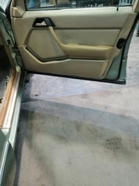 مارسيدس دب  موديل ١٩٨٩  محرك ٢٥٠٠ بطة سلات جام كهربائي تبريد شغال اربع...