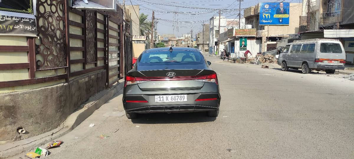 النترا 2024  امريكي لون زيتوني
محرك 2000 دوش وضع الشركة
كير كفاله وضع الشركة
تبريد كفاله وضع الشركة
 ماشيه 21 الف كيلو مو ميل بعدها زيرو 
حادثها موضح بالصور تبديل قطعة واحدة فقط بنيد اصلي نفس اللون و بارد بحافة الجاملغ الايسر و. بارد بحافة الايمن بدون قطرة صبغ السيارة
 فول مواصفاتها ( شاشه ديجتال _ اناره داخليه ليد LED _بصمه _ تشغيل عن بعد - تحديد مسار  _ تنبيه بالمري _ اشاير ترحيب  _ رادارات امامي وخلفي وجانبي _ لايتات اماميه ليد 3 عدسات  _  فول تحكمات بالستيرن _ تنبيه الخروج من المسار _ درايڤ مود _ وباقي المواصفات المعروفه ))
***********
العنوان : بغداد بغداد, العراق
