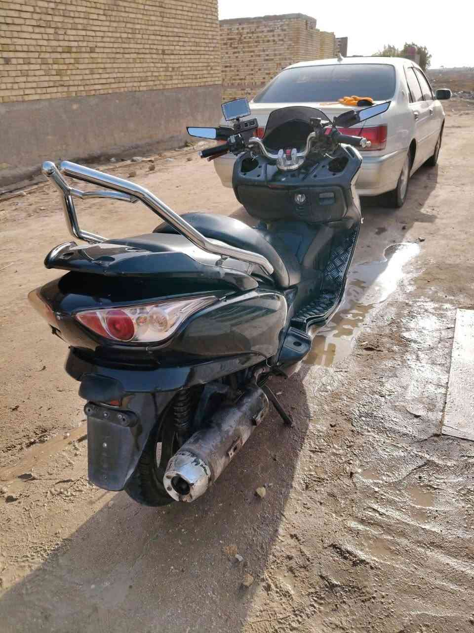 دراجه 09 مجفته بوشه وبستم كفرات نضيفه ام بي ثري كلوبات زنون سعر 600وبيهه مجال قليل رقمي ***********
