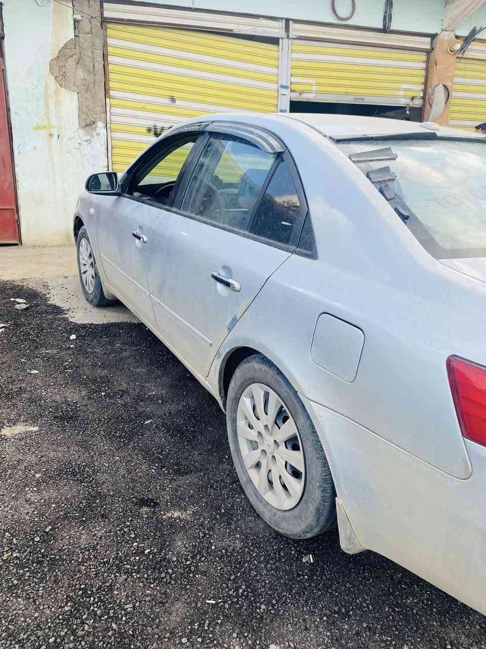 السلام عليكم 

بيع مستعجل 
سوناتا للبيع 2008 گير محرك شرط 
صدر جديد تايرات نص عمر كشر نضيف 
سياره كاعده  ويرهم مراوس 
گير عادي 
***********
