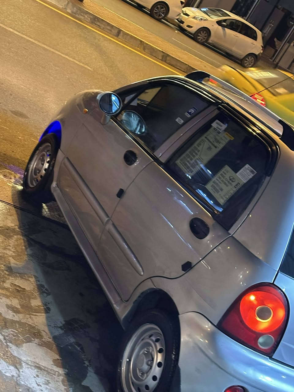 السلام وعليكم سياره شيري  كوكو البيع
موديل 11كير توماتيك محرك وكير شرط محرك ممفتوح وضع شركة ماشيها 130بلاصبغ وشاشه سماعات جدد طخم وره وكدام  جديد طخم تاير جديد سياره مال بيت مامتعوبه ]***********}***********}
