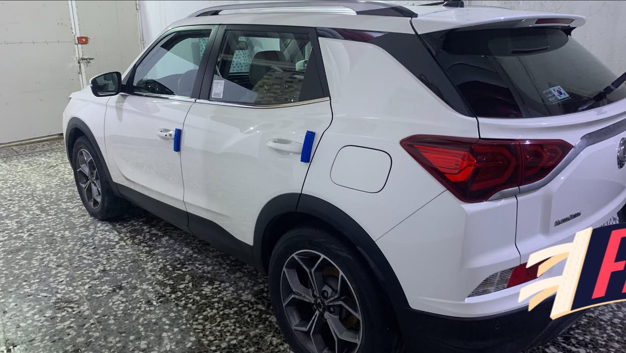اعادة نشر
🚗 للبيع: سانغ يونغ كوراندو 2023
📍 مكان السيارة: بصرة
📞 للتواصل: ***********
💰 السعر:135 ورقة – قابل للتفاوض
📊 المسافة المقطوعة: 18000كم قابل للزيادة
🛠️ المحرك: 4 سلندر – 2000cc

⚠️ أضرار السيارة
• نوع الوارد: كوري
• الحادث موضح بالصور المرفقة
• تعديل على البارد فقط 

⚙️ المواصفات
• قير أوتوماتيك
• شاشة + Apple CarPlay & Android Auto
• بصمة + دخول ذكي
• فتحة سقف بانوراما
• كاميرا خلفية + حساسات أمامية وخلفية
• أنوار LED + بلوجكترات
• شفتات ستيرن + وضعيات قيادة (سبورت/اعتيادي ترب)
• ويل 18
• مثبت سرعة + تحكم بالستيرن
• تكييف قوي

📌 تفاصيل إضافية
• رقم السيارة: البصرة الدولي الجديد
• شرط التحويل المباشر
• لون السيارة: أبيض
• حالة السيارة العامة: جديدة، استخدام شخصي، الفحص جاهز بأي مكان، مطلوبة للشركة (انا ادفع  للمصرف والسنوية باسمي واسوي  وكالة).
