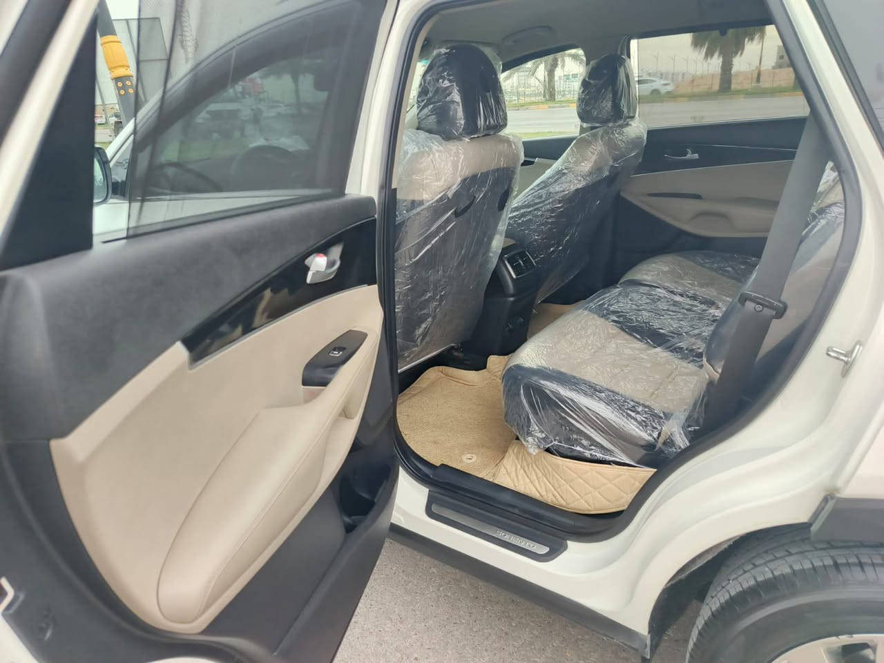 السلام عليكم سياره نوع سورنتو خليجي موديل2019 سياره كفاله عامه من ضربه وصبغ وتبديل السياره فول موصفات عده الفتحه سياره سته سلندر سبعه راكب 3قطع تبريد حساسات كامره دوره شاشه جبير خمس بصمات مري شفط باب ترحيب خمسه ويل كب كروم السياره شكل العشرين كفاله كيرمكينه حداديه تبريد العنوان كربلاء السعر246  رقم الهاتف ***********
