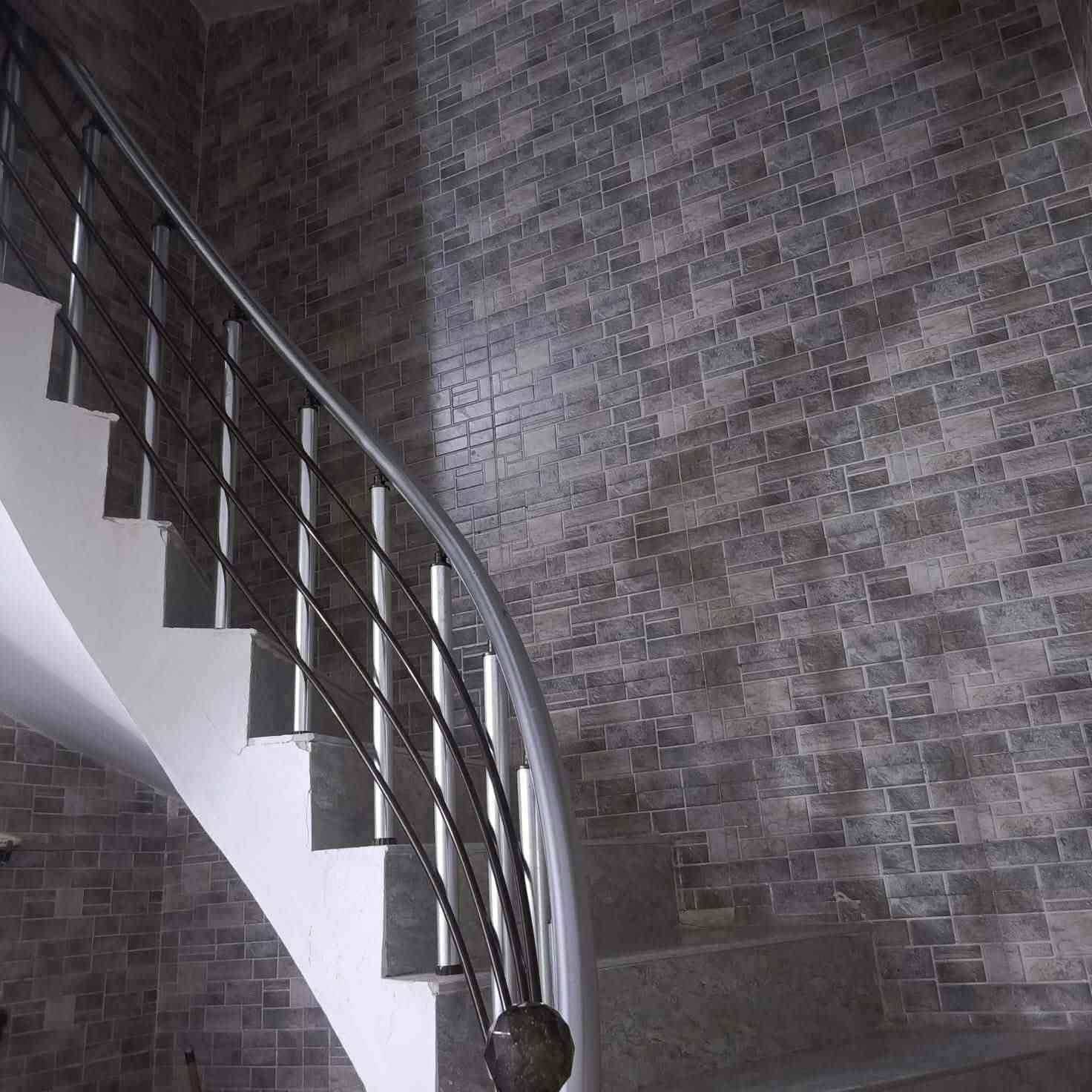 بسم الله الرحمن الرحيم 
#بيت للبيع في حي #المكرمة
#منطقة ال عشرتالاف 
#المساحة 135م   طابو صرف
#طابقين بناء حديث 2023  تسكام درجة اولى ارضيه مرمر تركي يحتوي على اربع غرف نوم كبار وصالة عدد 2 واستقبال ومنور و صحيات عدد 3 وكراج سياره .
للستفسار مراجعه عقارات ابو مصطفى العبودي 
***********
