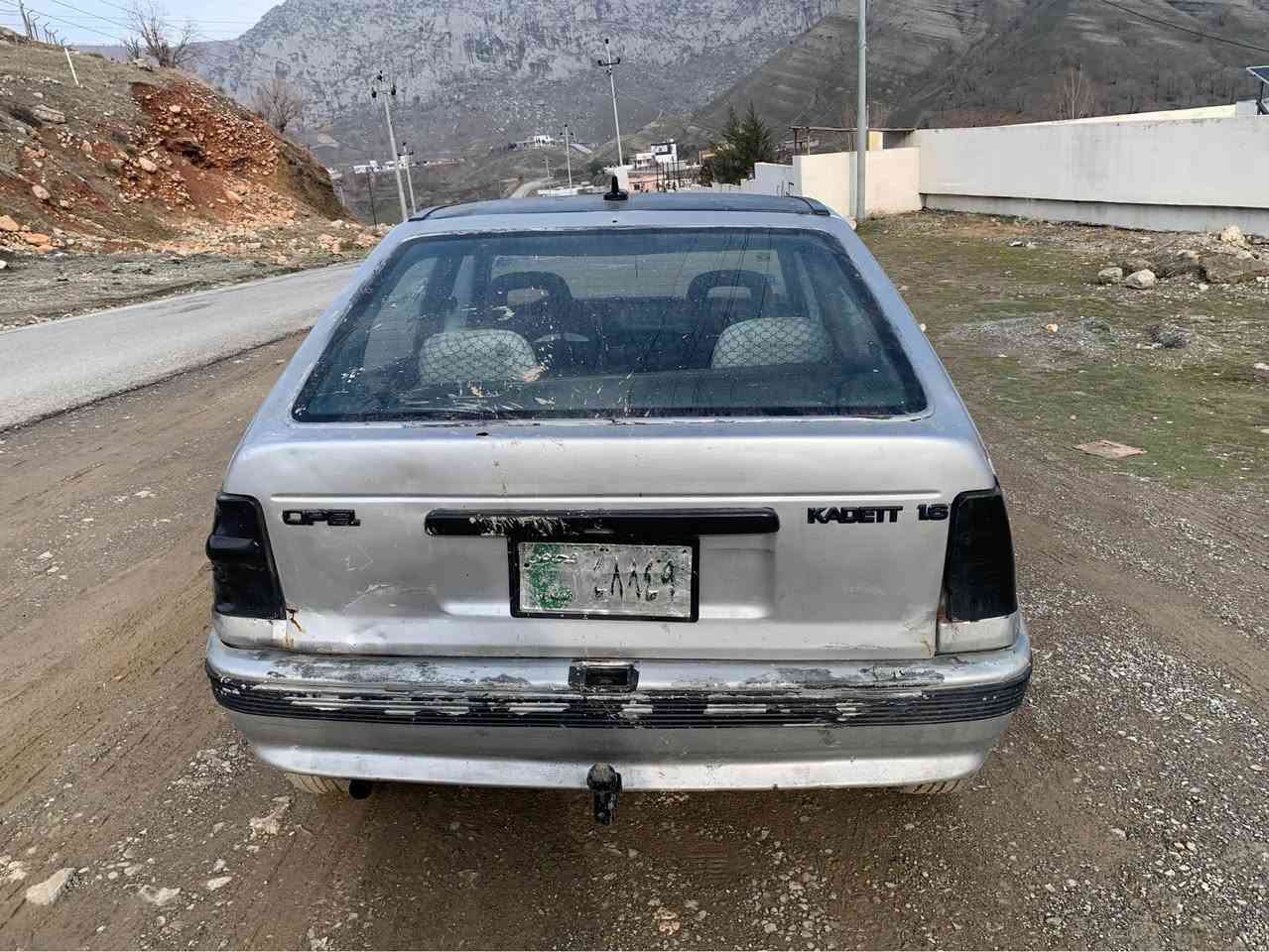 شتی هەرزان و بەلاش و ماڵی فەقیر
ئۆپڵ
مەکینە شازدە شەبەح(مەرغوبترین مەکینەی ئۆپڵ)
بەنزین زۆر زۆر زۆر کەم دەخوات
٤ تایە و ویلی نوێ
گێڕ و مەکینە بەشەرەت
مەکینەی نوێ
پاتری نوێ
کارەبایاتی مەزبووتە
سەنەوی و وەکالە عامە 
بەشەرتی ئەوەلیات و مەفەرەزەی مرور 
دەتوانی هەموو کوردستان و عێراقی پێ بکەیت بێ کێشەیە
سەیارەکە زۆر هەرزانە
نرخی تەنها(9) گەڵاقفڵ
شوێن:سۆران
***********
*********** أربيل, العراق
