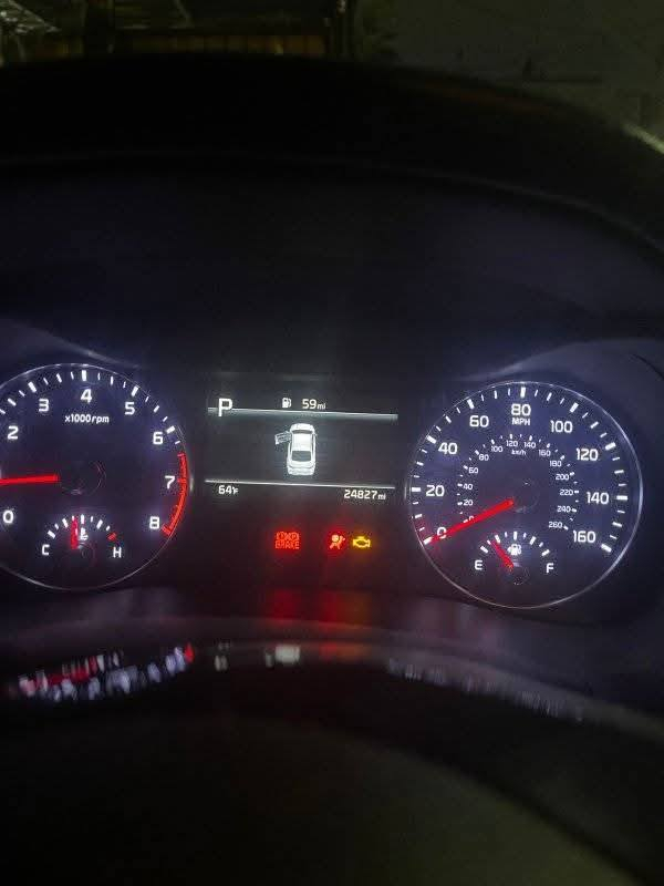 السلام عليكم
فورتي 23 امريكي رقم بغداد رقم وسنوية جدد 

لون مشمشي 

ماشيه 25 

السعر١٣٣$ قابل للتفاوض
المواصفات 
فول تحكم ستيرن
شاشه 
رادار 
حساسات
مود درايف 
مانع انزلاق
نقطه عمياء
توقف ذاتي 
مكاني بغداد البلديات 
***********
