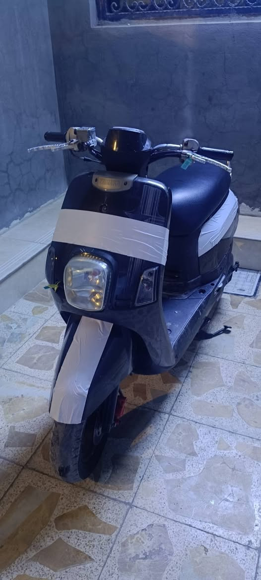 ماكس بوليسي للبيع دراجه نضيفه حيل مكينه ما مفتوحه بلاد 49 كهربائيات كاملهه دراجه حلوه مكاني البصره ‏‪0780 150 1774‬‏
