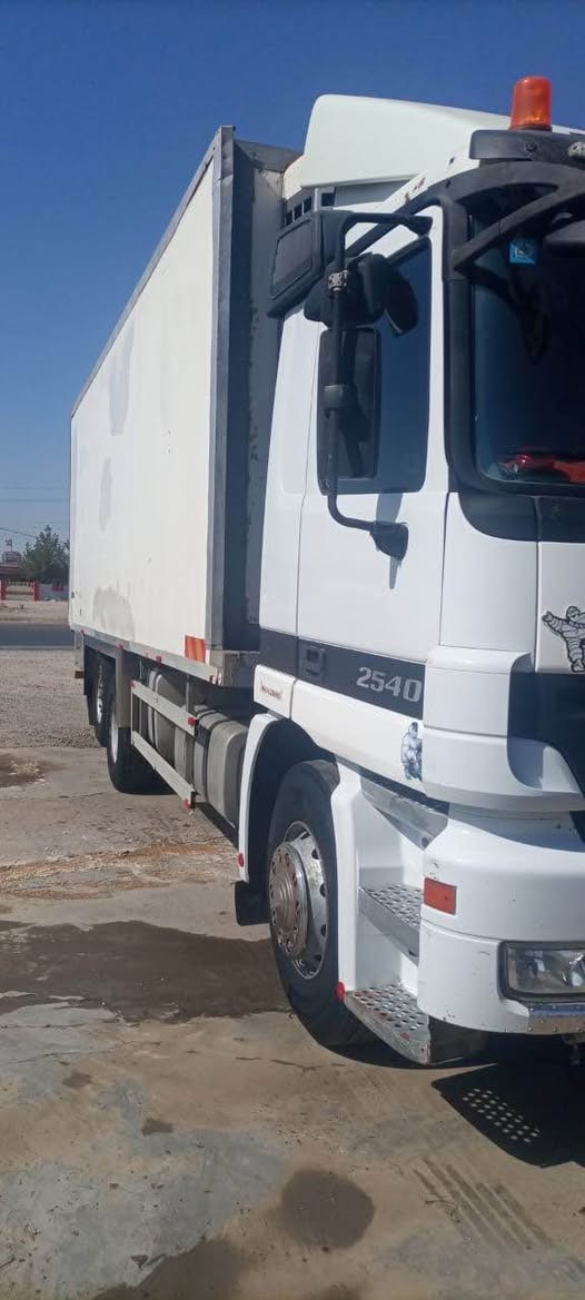 براد سحال ٢٠٠٢ موديل سياره معلايه
سعر 3500$ بي مجال موشراء لا يعامل رحمه لوالديكم (***********)
