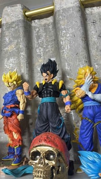 سعر القطعه 30  مع توصيل 35حجز 07725051411