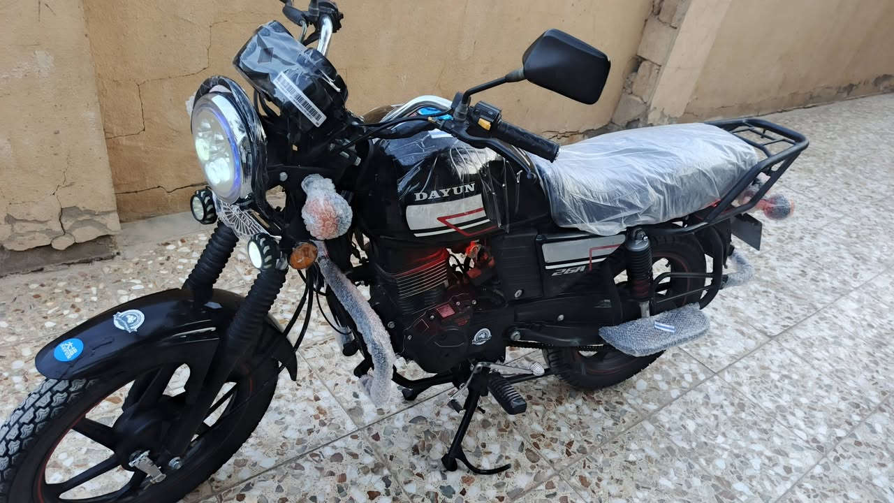 السلام عليكم دراجة دايوان 20 طالعه ب 23 الدراجه مثل مااشوف جديده السعر ١٤٠٠ وبيها مجال عنوان كربلاء /***********
