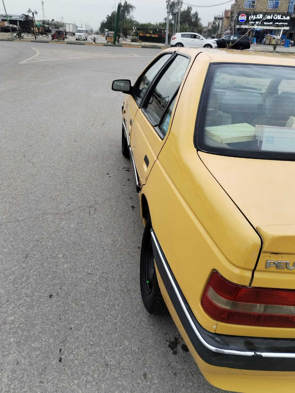 سلام عليكم بيجو الميس 2016 دشبول نفخ مو عادي سياره مكفوله كفاله عامه تبريد ثلج 🧊 من عده خسفه بالباب الخلفي وره سايق بدون تبديل لا حار ولا بارد ابد مجرد خسفه بالباب فقط يعني ساره ع بلاد صدر جديد اماني خلفي تخم تاير جديد دوشمه عامه كشنات رضيات صندوق سياره بسمي رقم نكليزي مصفره هيئه وغرامات الشراي يتصل مكاني بغداد مدينه الصدر ام الكبر والغزلان ‭٠٧٧١ ٤٣٧ ٧١٩٥‬
