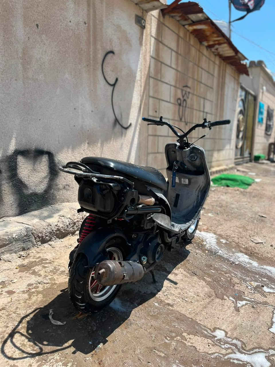 السلام عليكم للبيع ماكس قجمه نهضه ومعدل ونعومه فول كهربائيات شغاله نكره سلف الدراجه مانقصه برغي تجي وتشوف بعينك مكاني البصره معقل ٤٥٠ وبيه مجال 
***********
