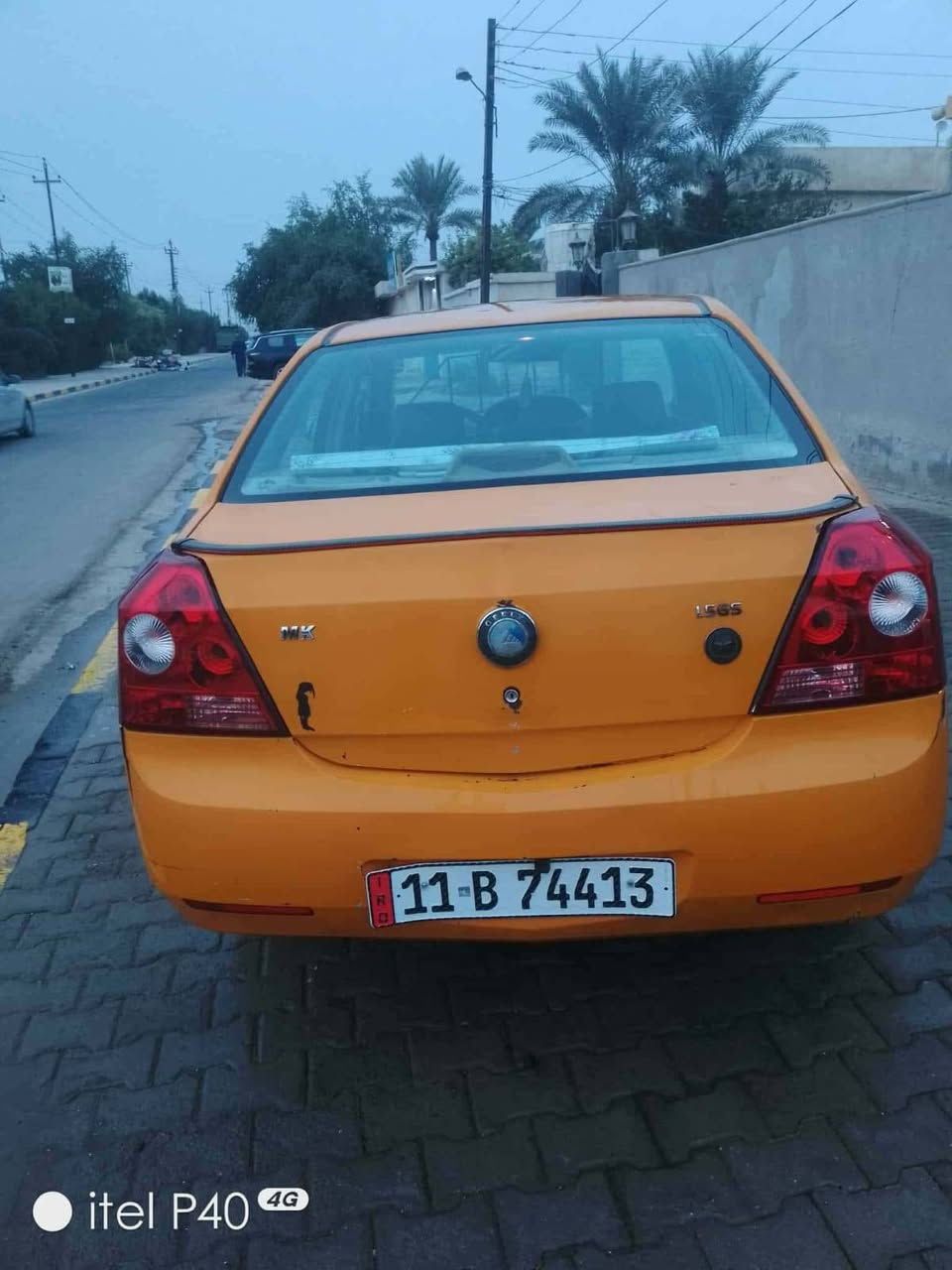 السلام عليكم شباب سياره جيلي موديل 13سياره جاهزه مصفره هيئه وغرامات السعر35بيه مجال  مكان السياره بغداد الدوره الاستفسار على هذا ***********

