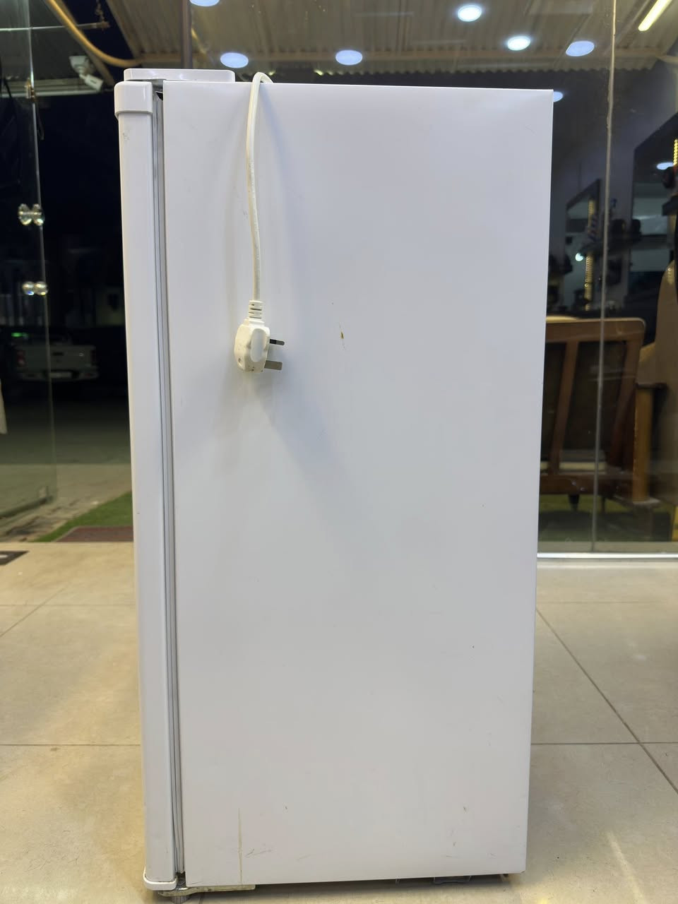 السلام عليكم ثلاجه للبيع ماخذها قبل شهر ومامستعملها الثلاجه نضيفا حيل شرط الفحص السعر 115 وبيها مجال العنوان كركوك الرقم ***********
