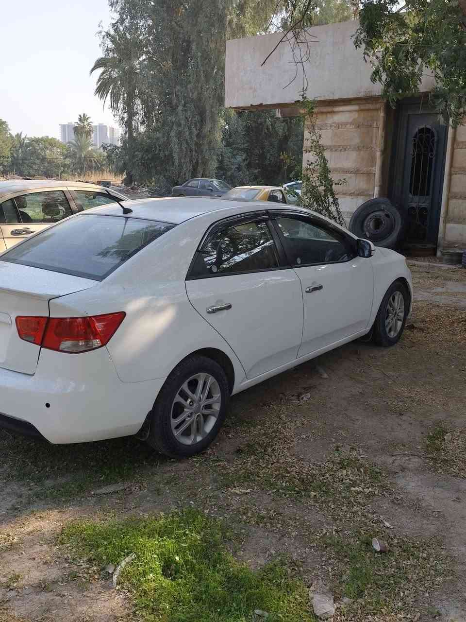 السلام عليكم من رخصة الادمن المحترم كيا سيراتو موديل 11 رقم نجف بيها مكانات صبغ ابيعك حزام السيارة حلوه جاهزه من كلشي حداديه تبريد تيارات كله جديد بيها مواصفات اهوايه علما ان السياره بأسمي والسنويه تسقط ب٢٠٢٨
*********** السعر 92 بيها مجال العنوان الكوفه
