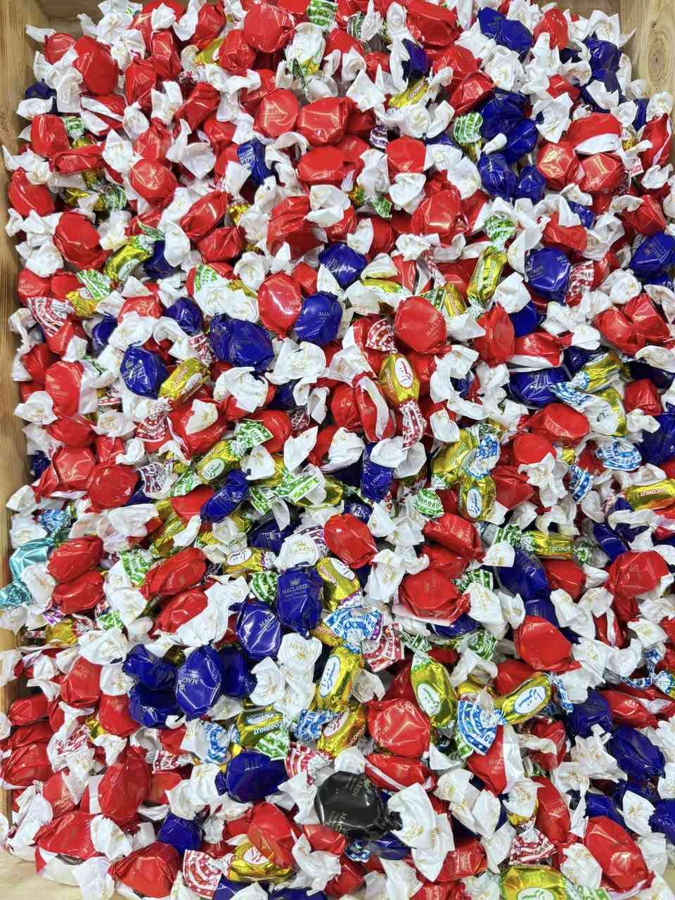 بفضل الله 
توفرت تشكيلة العيد 💚


**إذا كنت صاحب هذا الإعلان وتريد حذفه لأي سبب، رجاءا أرسل رسالة إلى الدعم الفني**